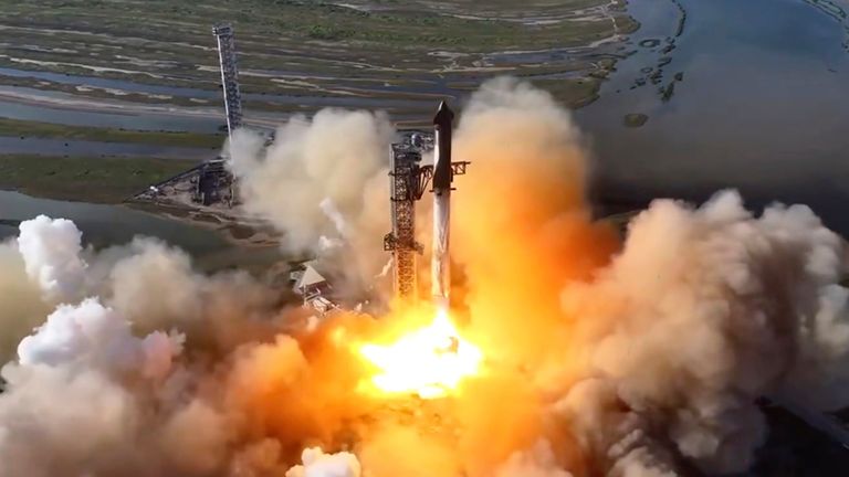 A SpaceX Starship rocket takes off from Boca Chica Texas. Pic: SpaceX via AP